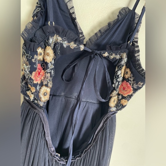 Stunning Occasions by Dex Dress; Only worn once for a photoshoot - Picture 4 of 14